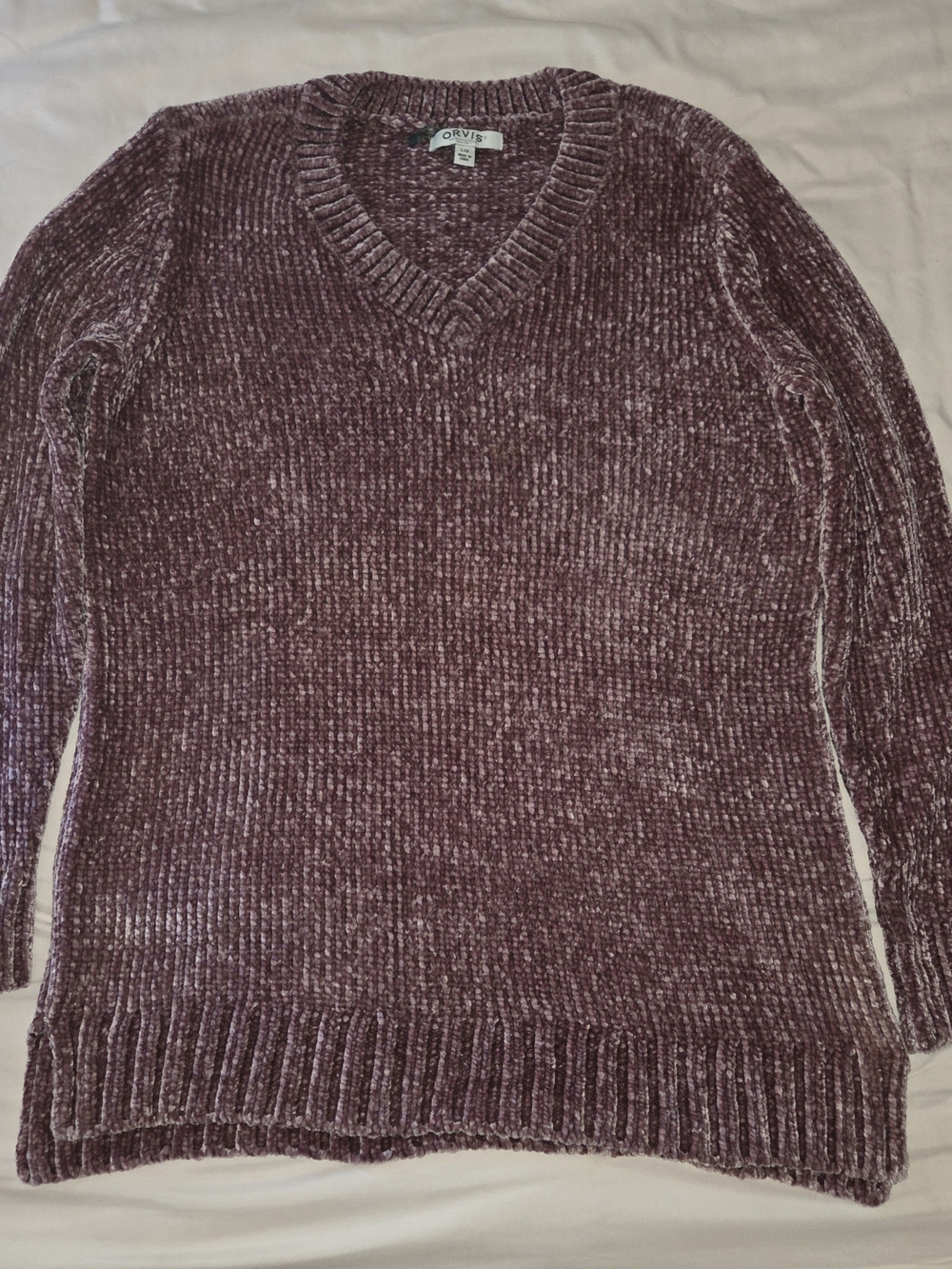 Orvis Women's V-Neck Chenille Sweater in Mauve L